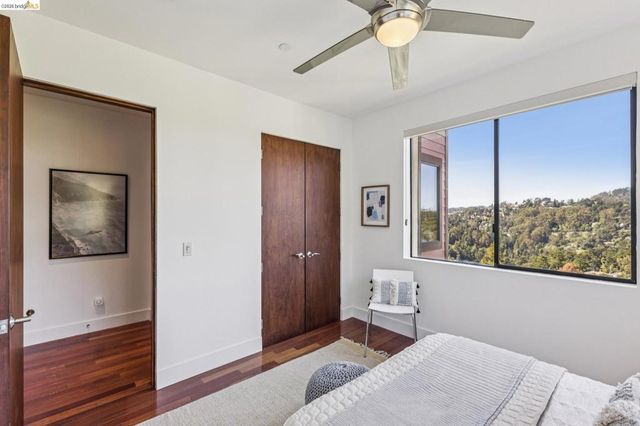 46 Carisbrook Ln, Oakland, CA 94611