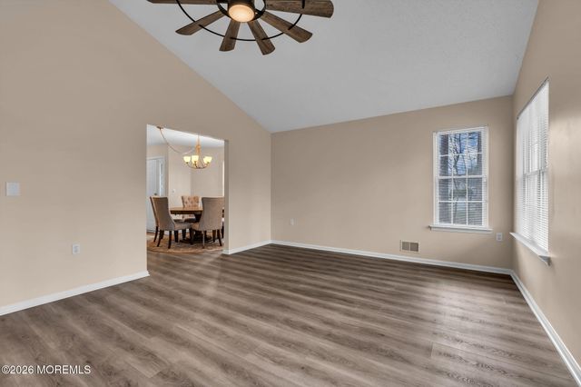 40 N Avon Drive, Jackson, NJ 08527