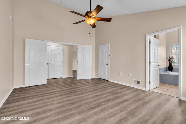 40 N Avon Drive, Jackson, NJ 08527