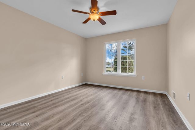 40 N Avon Drive, Jackson, NJ 08527