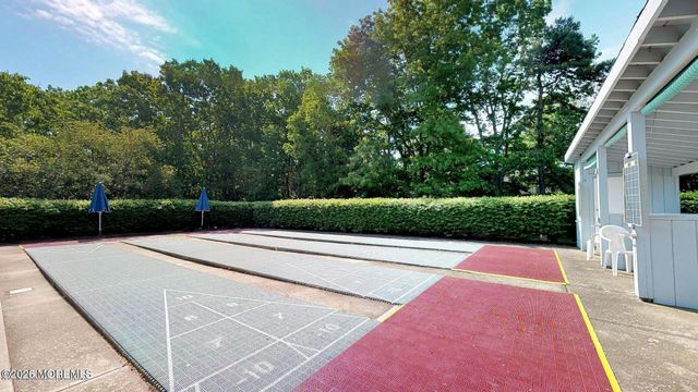 40 N Avon Drive, Jackson, NJ 08527