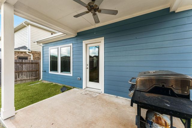 333 Flower Reed Court, Magnolia, TX 77354