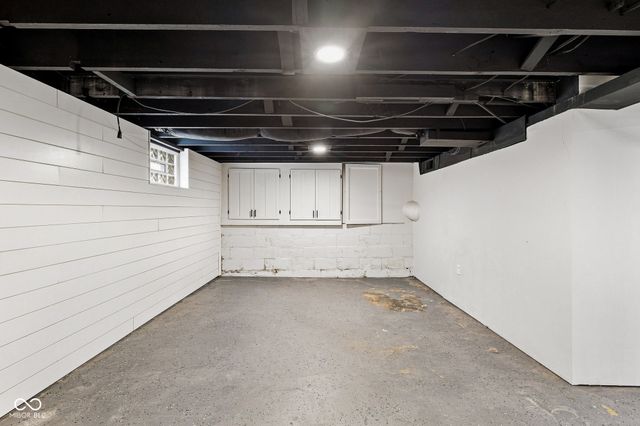 5209 E Saint Clair Street, Indianapolis, IN 46219