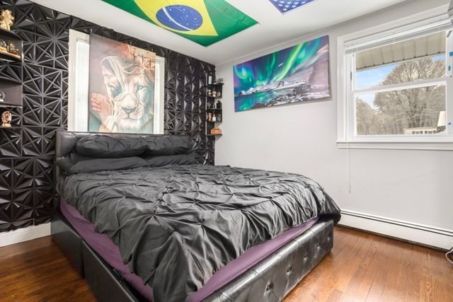 51 Spring St, Stoneham, MA 02180