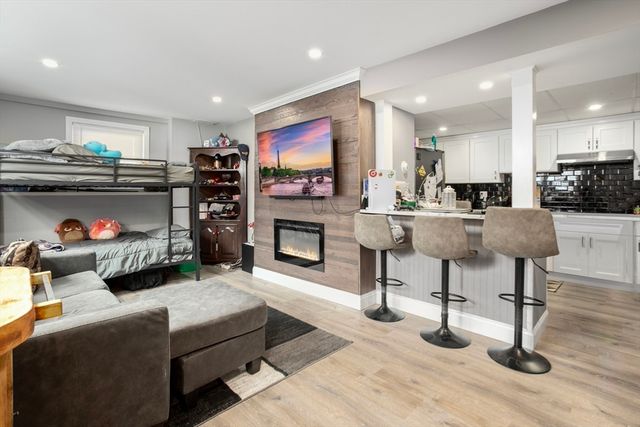 51 Spring St, Stoneham, MA 02180