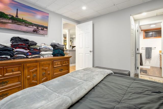 51 Spring St, Stoneham, MA 02180