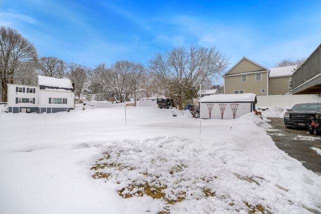 51 Spring St, Stoneham, MA 02180