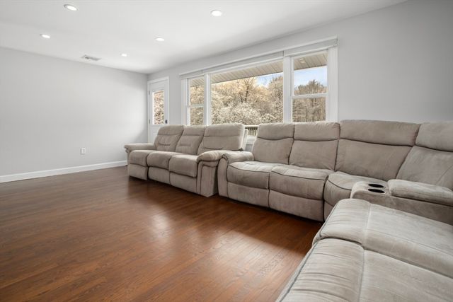 51 Spring St, Stoneham, MA 02180