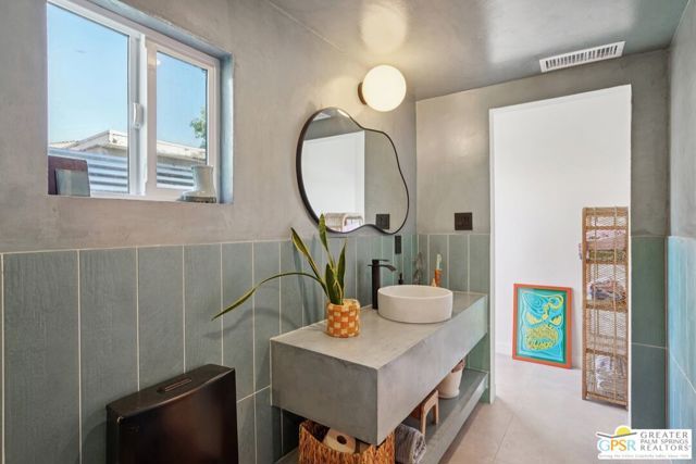 3864 E Calle San Raphael, Palm Springs, CA 92264