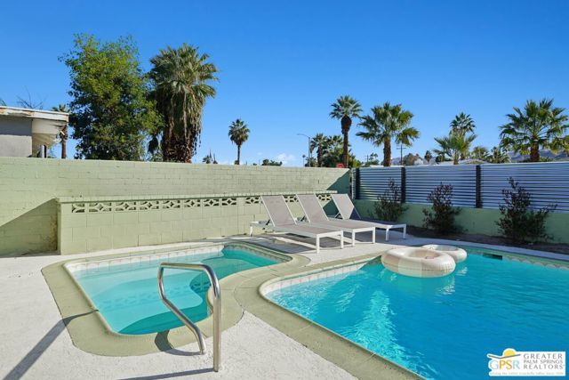 3864 E Calle San Raphael, Palm Springs, CA 92264
