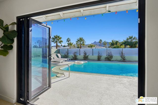 3864 E Calle San Raphael, Palm Springs, CA 92264