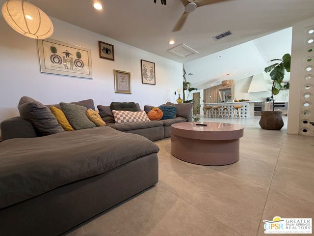 3864 E Calle San Raphael, Palm Springs, CA 92264