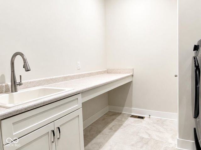 836 Justine W, Indianapolis, IN 46234