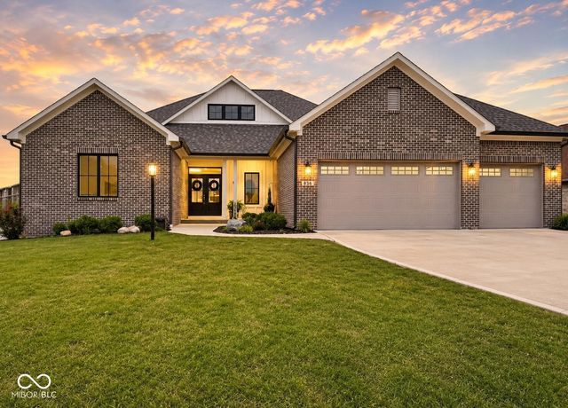 836 Justine Circle W, Indianapolis, IN 46234