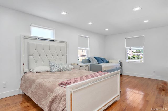 159 Southside Avenue, Freeport, NY 11520