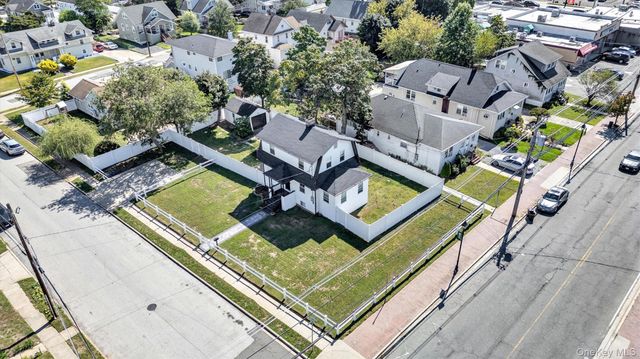 159 Southside Avenue, Freeport, NY 11520