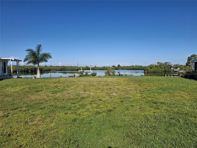 150 MARTINIQUE ROAD 277, North Port, FL 34287