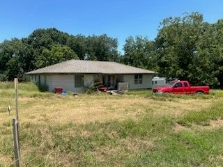 398 W Sam Rayburn Road, Ector, TX 75439