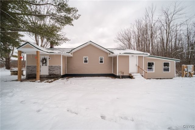 1360 County Route 3, Hannibal, NY 13074