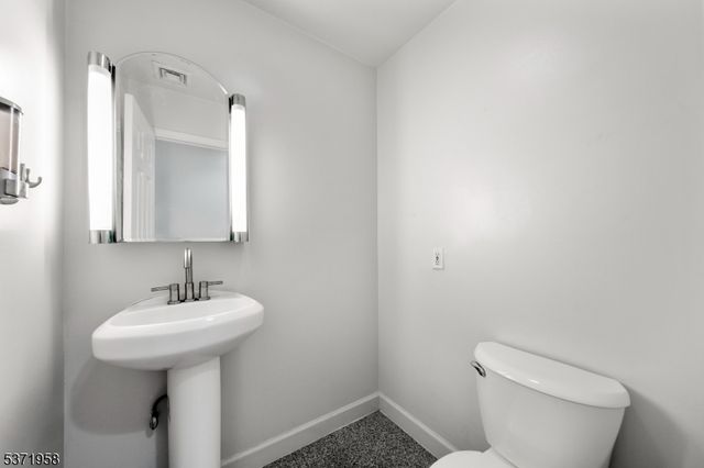 300 Gorge Rd 38, Cliffside Park Boro, NJ 07010