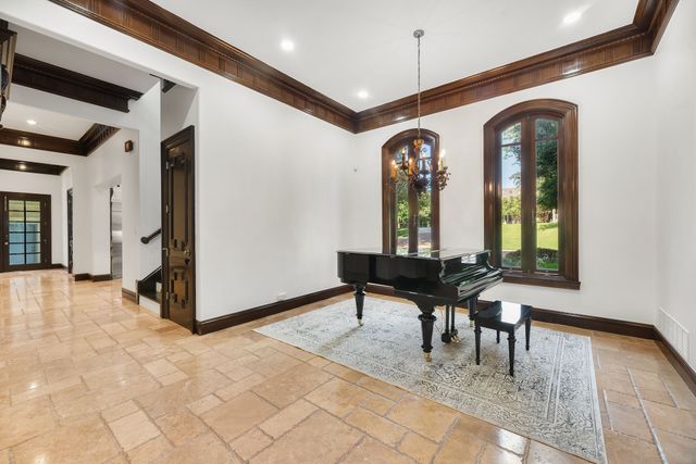 4505 Tour 18 Drive, Flower Mound, TX 75022