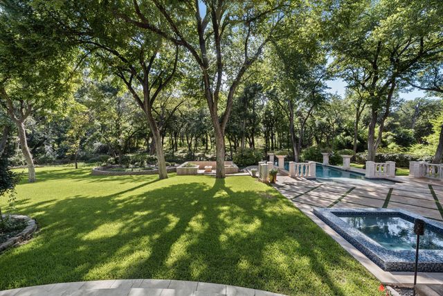 4505 Tour 18 Drive, Flower Mound, TX 75022