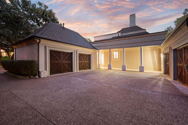 4505 Tour 18 Drive, Flower Mound, TX 75022