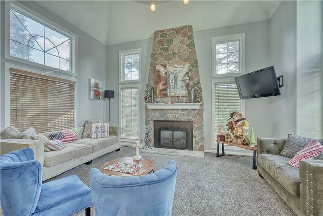 150 Regatta Drive, Webster, NY 14580