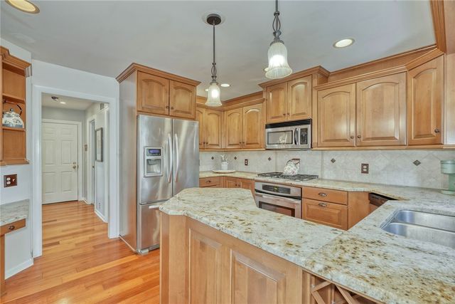 150 Regatta Drive, Webster, NY 14580