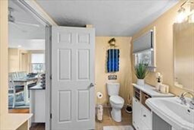 168 N Shore Boulevard 12, East Sandwich, MA 02537