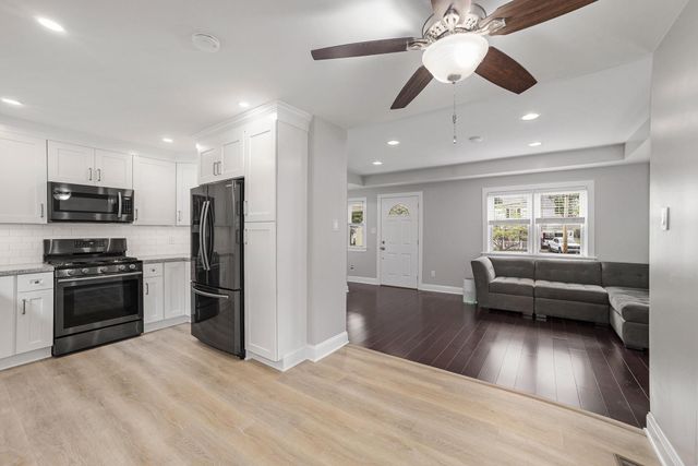 524 CONTINENTAL RD, Hatboro, PA 19040