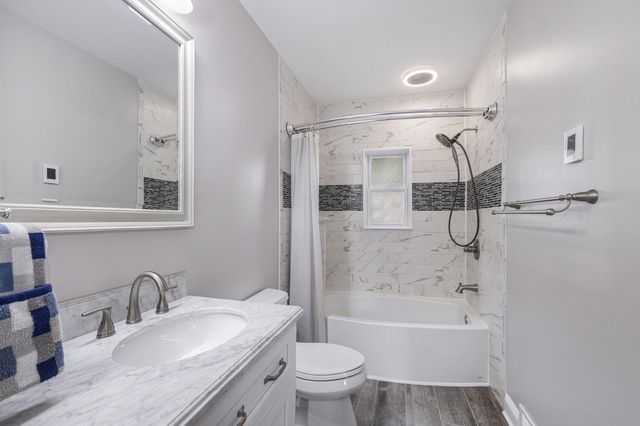 524 CONTINENTAL RD, Hatboro, PA 19040