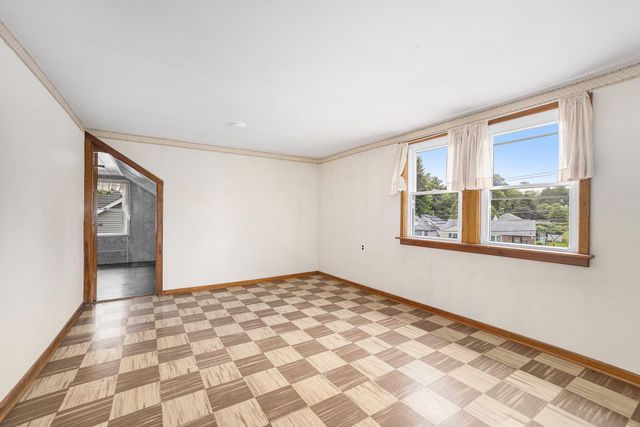 524 CONTINENTAL RD, Hatboro, PA 19040