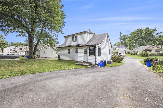 524 CONTINENTAL RD, Hatboro, PA 19040