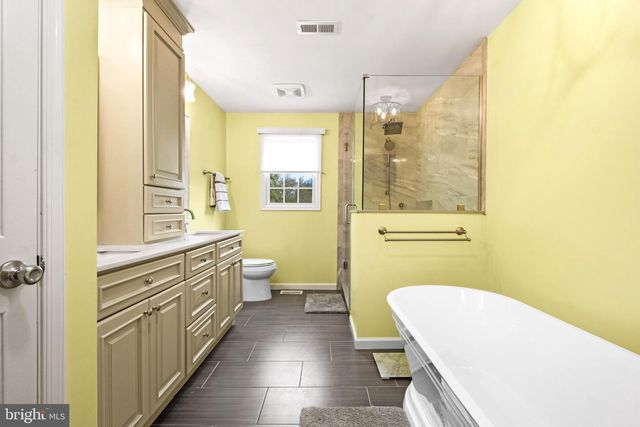 414 ASPEN CT, Medford, NJ 08055