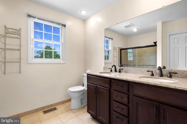 414 ASPEN CT, Medford, NJ 08055