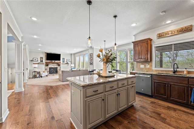 20573 W 112 Terrace, Olathe, KS 66061
