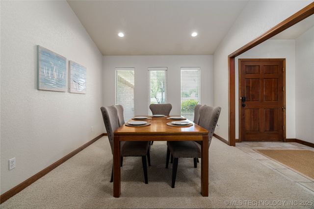 8775 Leonard Street, Kingston, OK 73439