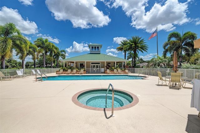 9367 CARNABY DRIVE, Venice, FL 34293