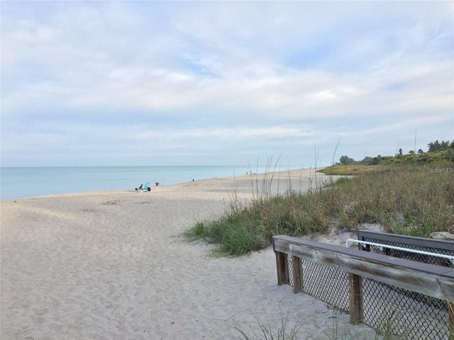 9367 CARNABY DRIVE, Venice, FL 34293