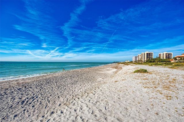 9367 CARNABY DRIVE, Venice, FL 34293