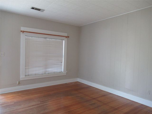 2213 Greenville Street, Caddo Mills, TX 75135