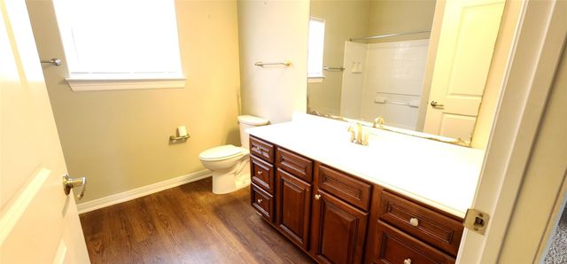 20 Louisiana Street, Texas City, TX 77591