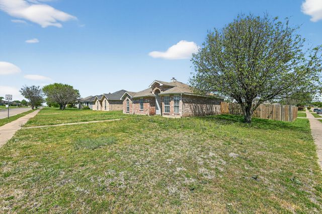 1715 Reynolds Street, Lancaster, TX 75134