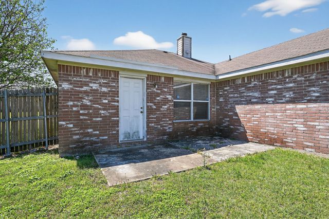 1715 Reynolds Street, Lancaster, TX 75134