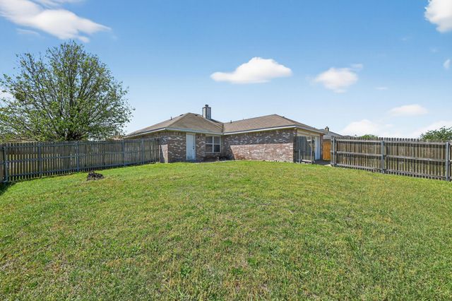 1715 Reynolds Street, Lancaster, TX 75134
