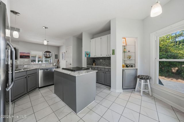 4149 Carlyle Place SE, Southport, NC 28461