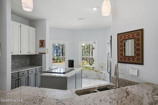 4149 Carlyle Place SE, Southport, NC 28461