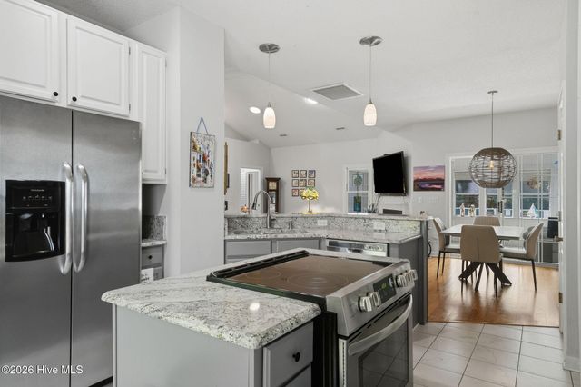4149 Carlyle Place SE, Southport, NC 28461
