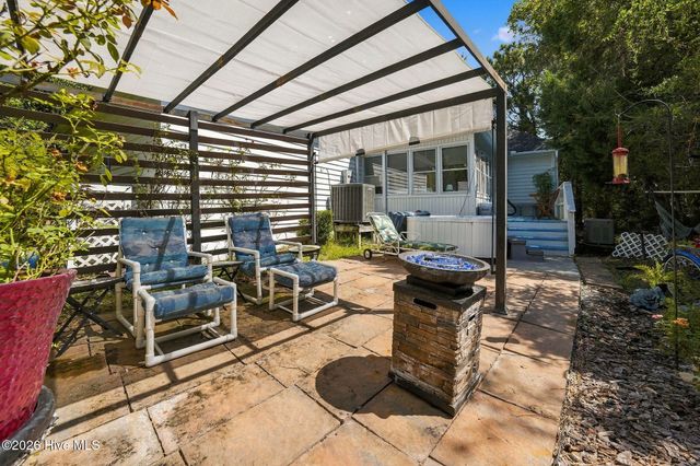 4149 Carlyle Place SE, Southport, NC 28461